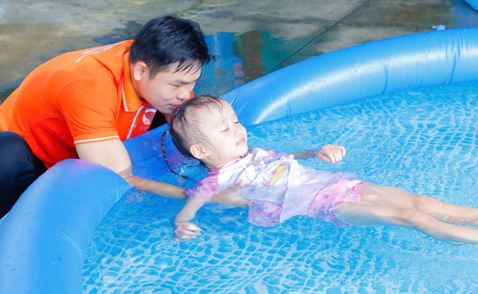 Trẻ trải nghiệm kỹ năng an toàn về phòng, chống tai nạn thương tích năm học 2024-2025