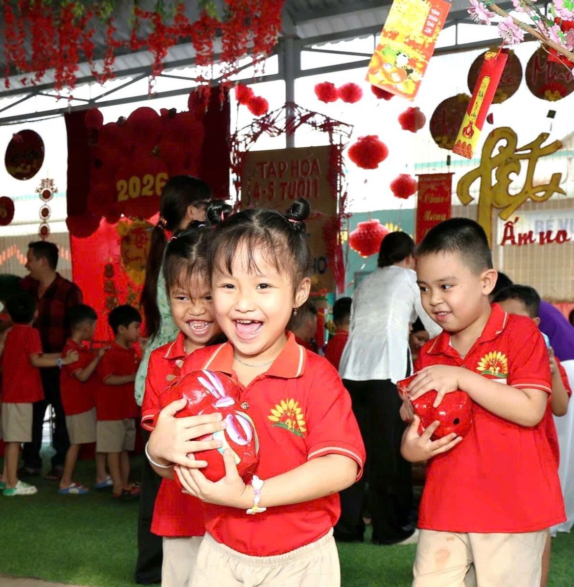 Trao quà Tết cho trẻ Xuân Bính Ngọ năm 2026